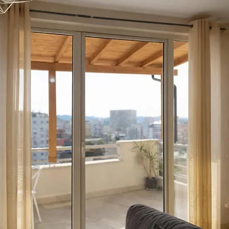 Apartamento Above The Tirana
